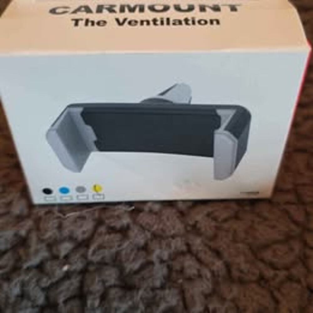 Universal Vent Smartphone Phone Car mount. New in Box. Green.